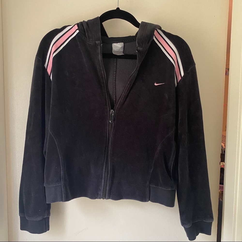 NIKE cropped zip up hoodie